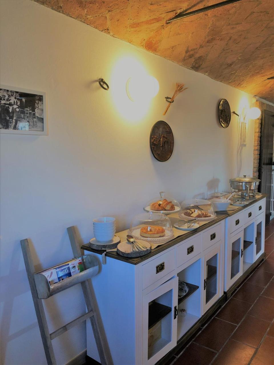 Il Contado -Room And Breakfast- คาสเตลฟรานโก เอมิเลีย ภายนอก รูปภาพ