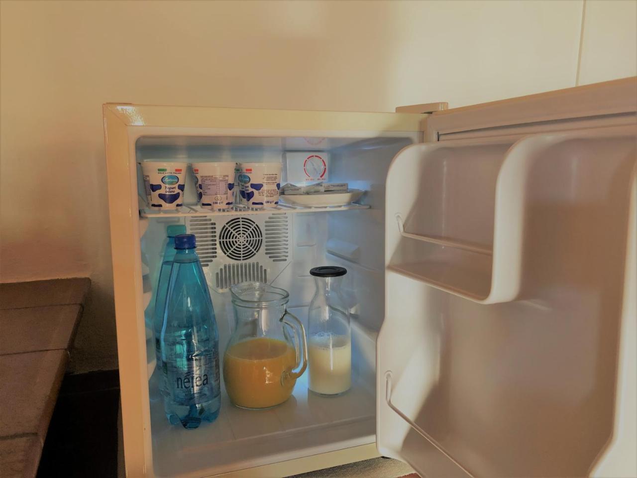 Il Contado -Room And Breakfast- คาสเตลฟรานโก เอมิเลีย ภายนอก รูปภาพ