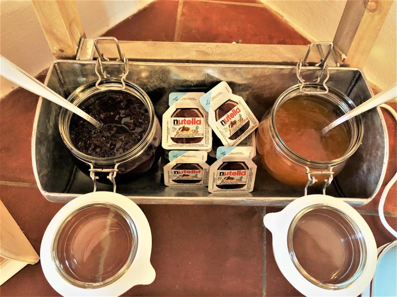 Il Contado -Room And Breakfast- คาสเตลฟรานโก เอมิเลีย ภายนอก รูปภาพ